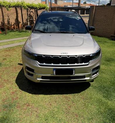 JEEP COMMANDER 2.0 TD380 TURBO DIESEL OVERLAND AT9 JEEP COMMANDER 2.0 TD380 TURBO DIESEL OVERLAND AT9